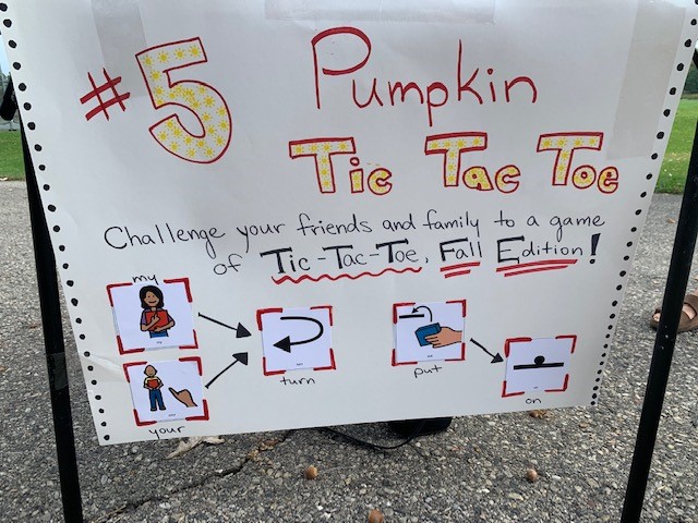 Pumpkin Tic Tak Toe Sign